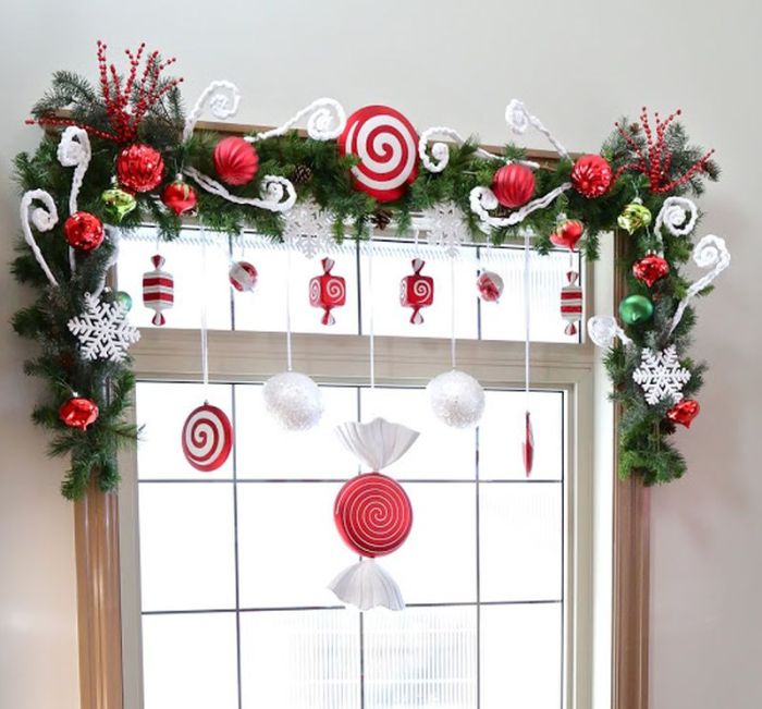 How to make risers for christmas window decoration