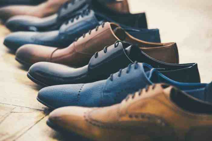 Mens fashion dress shoes with jeans